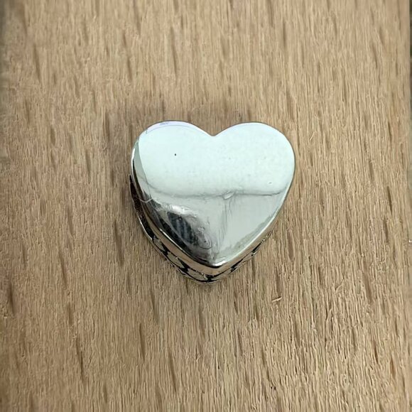 Pandora Philadelphia Eagles Exclusive Heart Charm Pendant, S925 Silver Bracelets - Picture 2 of 4